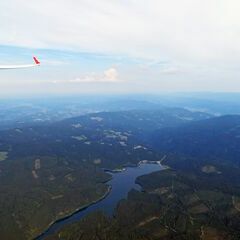 Flugwegposition um 15:05:42: Aufgenommen in der Nähe von Gemeinde Lavamünd, Österreich in 2453 Meter